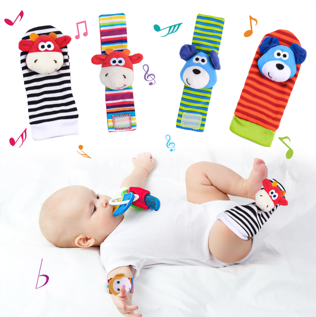 Set sensorial de medias y muñequeras con sonajero